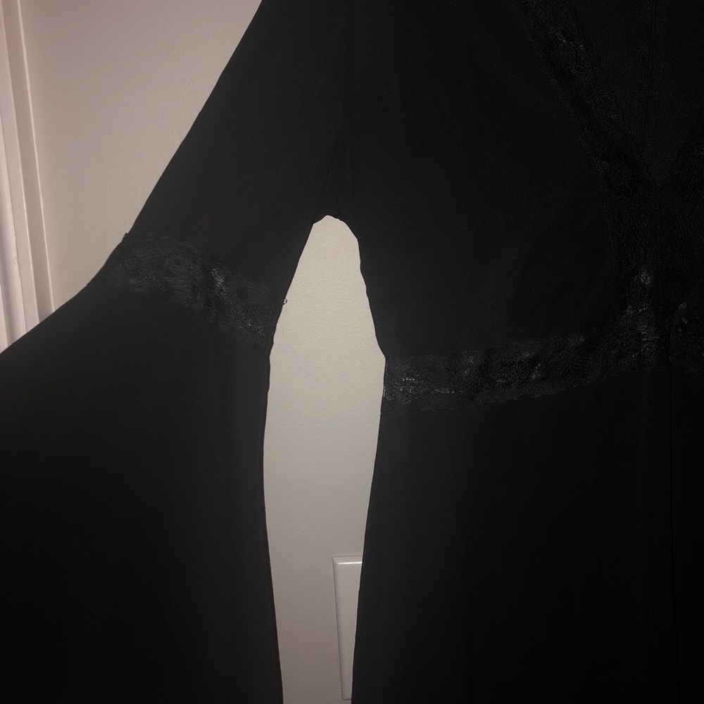 25$